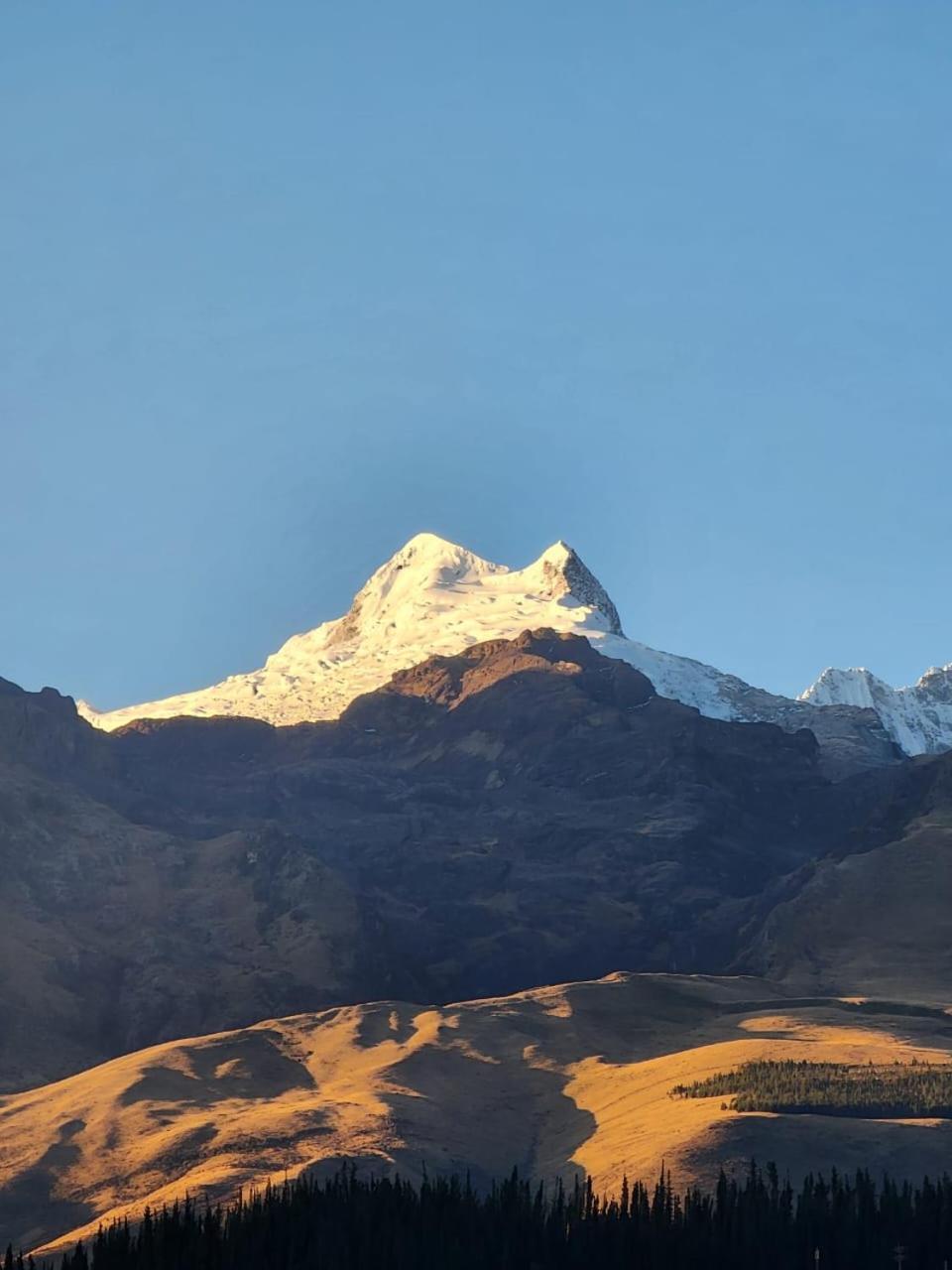 Lhotse Hostel B&B Huaraz  Luaran gambar