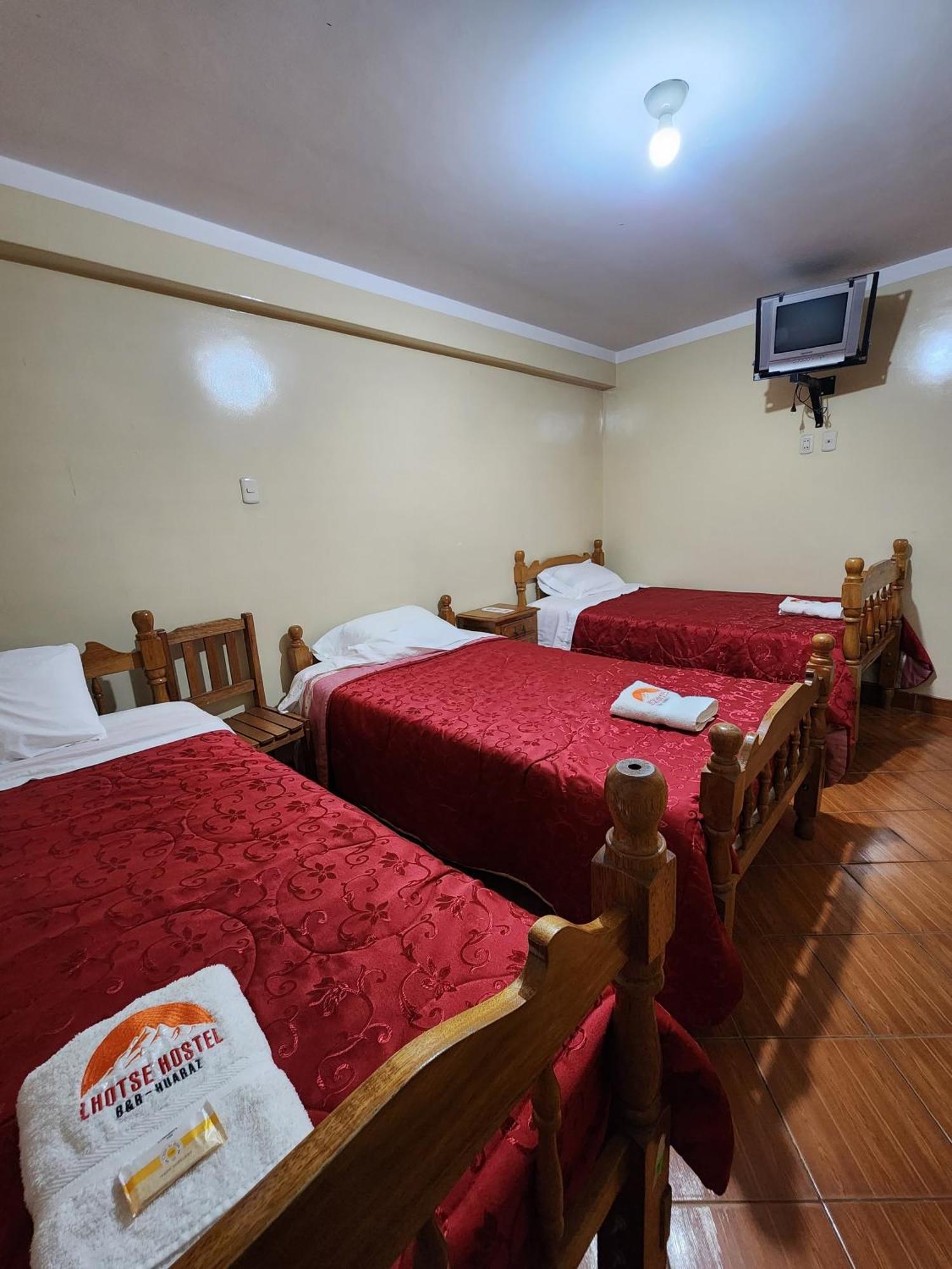 Lhotse Hostel B&B Huaraz  Luaran gambar