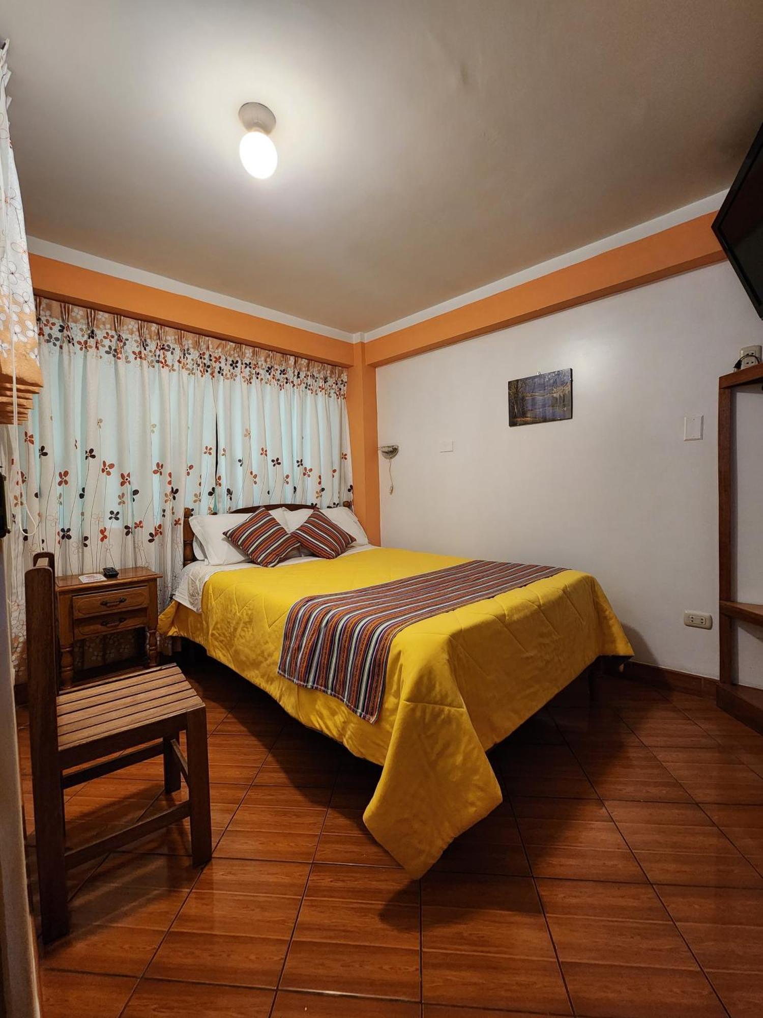 Lhotse Hostel B&B Huaraz  Luaran gambar